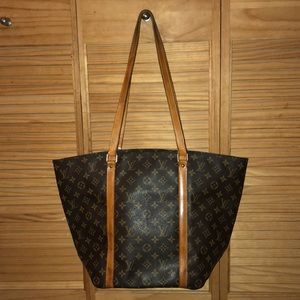 Louis Vuitton Sac Shopping Tote